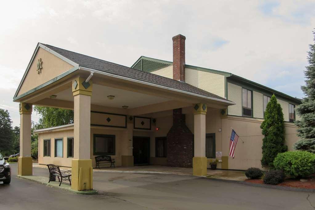 Clarion Inn Nashua Exterior photo